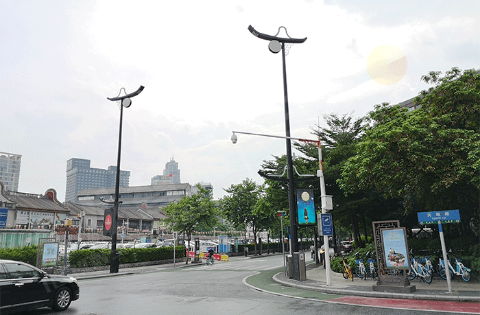 佛山智慧燈桿屏.png