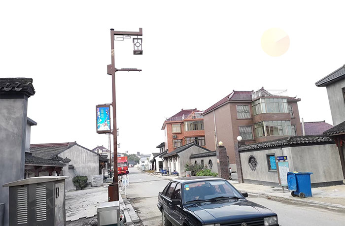 智慧路燈+燈桿屏的絕佳組合，讓村鎮(zhèn)建設(shè)成為城鄉(xiāng)融合發(fā)展的新支點(diǎn)